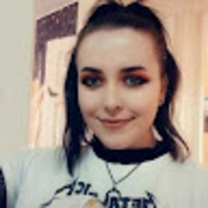 Meet your Posher, Phoebe